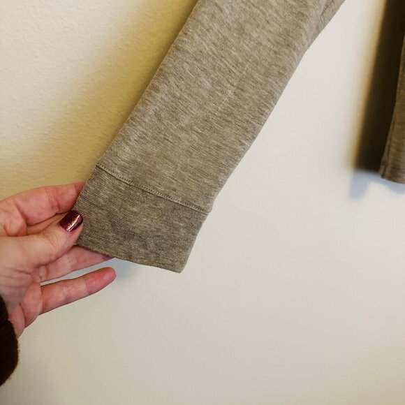 Vince Womens Wool Blend Long Sleeve Knit Top Size S Beige Minimalist Capsule - Picture 3 of 6